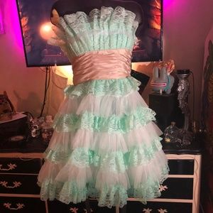 Betsey Johnson Evening Formal Lace Dress Prom